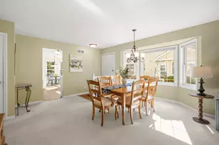 532 Bradbury Ln, Geneva, IL 60134 - Photo 7