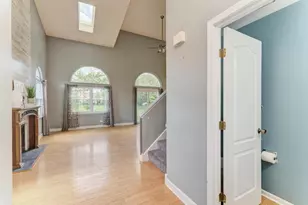 1912 Prentiss Dr, Downers Grove, IL 60516 - Photo 3