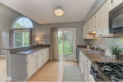 1912 Prentiss Drive, Downers Grove, IL 60516 - Photo 11