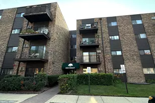 8905 Knight Ave, Des Plaines, IL 60016 - Photo 1