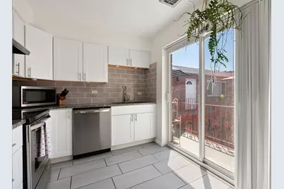 3037 W Montrose Avenue #3A, Chicago, IL 60618 - Photo 9