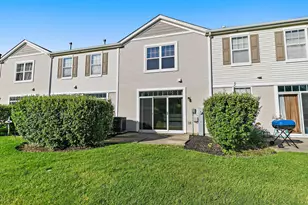 2308 Flagstone Ln, Carpentersville, IL 60110 - Photo 33