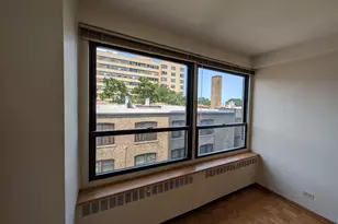 4180 N Marine Dr, Chicago, IL 60613 - Photo 5