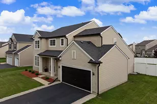 11323 Glenbrook Cir, Plainfield, IL 60585 - Photo 3