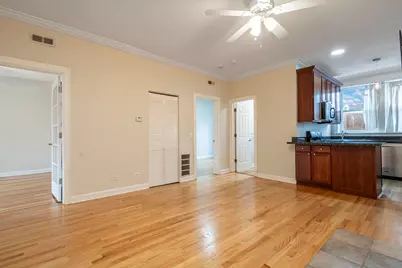 869 W Cornelia Avenue #3, Chicago, IL 60657 - Photo 3