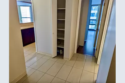 10 E Ontario Street #2205, Chicago, IL 60611 - Photo 11