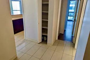 10 E Ontario St, Chicago, IL 60611 - Photo 11