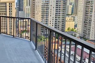 10 E Ontario St, Chicago, IL 60611 - Photo 15