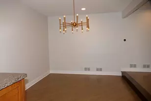 19W270 Governors Trail, Oak Brook, IL 60523 - Photo 13
