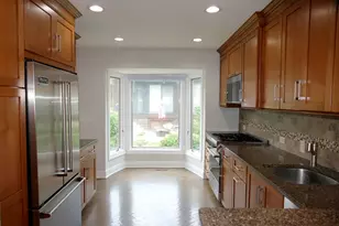 19W270 Governors Trail, Oak Brook, IL 60523 - Photo 5