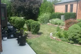 19W270 Governors Trail, Oak Brook, IL 60523 - Photo 7
