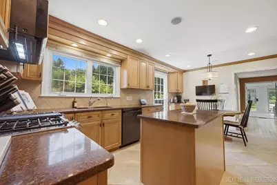 5N638 Jens Jensen Lane, Saint Charles, IL 60175 - Photo 5