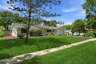 6320 Clark Dr, Woodridge, IL 60517 - Photo 23