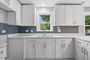 2016 W 52nd St, Chicago, IL 60609 - Photo 9