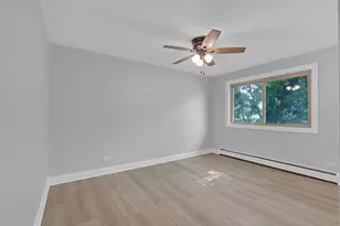 1219 E Washington St, Des Plaines, IL 60016 - Photo 15