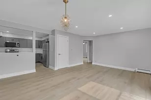 1219 E Washington St, Des Plaines, IL 60016 - Photo 9