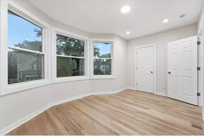 821 N Lockwood Avenue, Chicago, IL 60651 - Photo 17