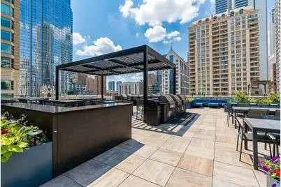 30 E Huron Street #2010, Chicago, IL 60611 - Photo 25