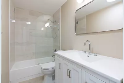 30 E Huron Street #2010, Chicago, IL 60611 - Photo 9