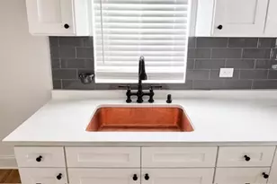 10727 S Kedzie Ave, Chicago, IL 60655 - Photo 13