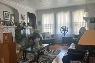8942 S Blackstone Ave, Chicago, IL 60619 - Photo 15