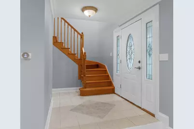 826 Pin Oak Circle, Cary, IL 60013 - Photo 3
