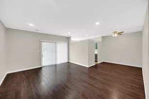 1661 Commodore Ct, Schaumburg, IL 60193 - Photo 5