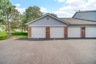 1661 Commodore Ct, Schaumburg, IL 60193 - Photo 25