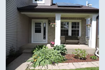 9034 Hillcrest Lane, Woodridge, IL 60517 - Photo 3