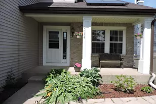 9034 Hillcrest Ln, Woodridge, IL 60517 - Photo 3