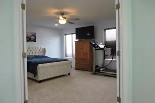 9034 Hillcrest Ln, Woodridge, IL 60517 - Photo 23