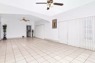 414 Elmwood Ave, Joliet, IL 60433 - Photo 5