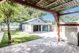 414 Elmwood Ave, Joliet, IL 60433 - Photo 23