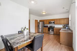 240 S Alder Creek Dr, Romeoville, IL 60446 - Photo 5