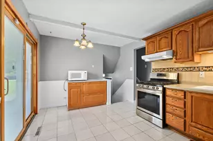 15655 Avalon Ave, South Holland, IL 60473 - Photo 9