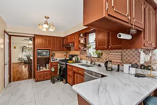6952 W Summerdale Ave, Chicago, IL 60656 - Photo 13