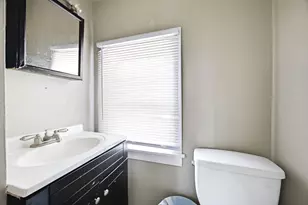 327 Ann St, Elgin, IL 60120 - Photo 13