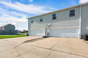 88 E S Ave, Cortland, IL 60112 - Photo 23