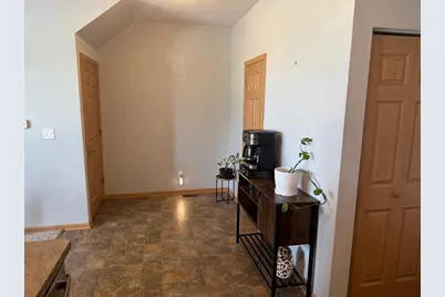88 E South Avenue, Cortland, IL 60112 - Photo 7