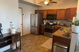 88 E S Ave, Cortland, IL 60112 - Photo 5