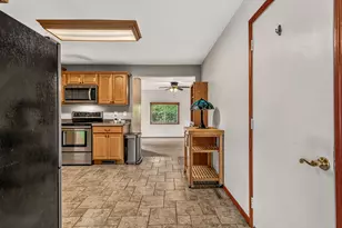 1301 Westfield Dr, Champaign, IL 61821 - Photo 11