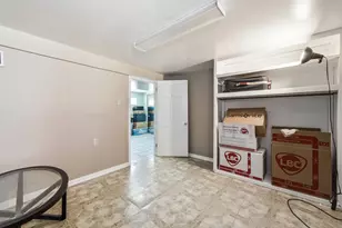 3123 W Howard St, Chicago, IL 60645 - Photo 25