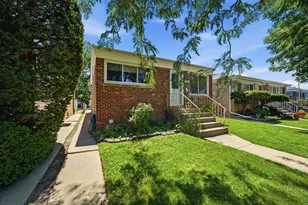3123 W Howard St, Chicago, IL 60645 - Photo 3