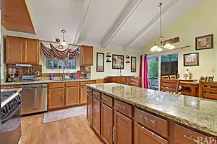 214 Augusta Dr, McHenry, IL 60050 - Photo 9