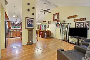 214 Augusta Dr, McHenry, IL 60050 - Photo 3