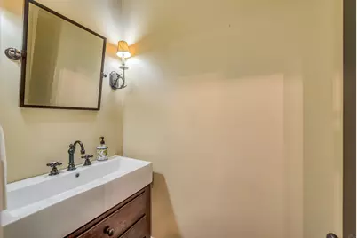 8N669 Edgewood Road, Elgin, IL 60124 - Photo 33