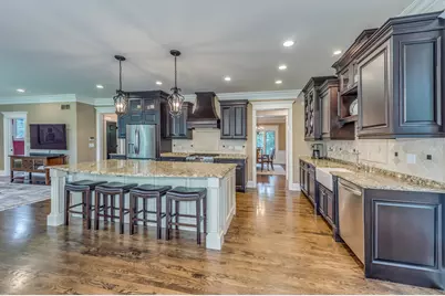 8N669 Edgewood Road, Elgin, IL 60124 - Photo 15