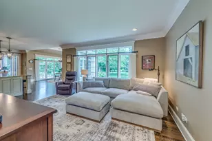 8N669 Edgewood Rd, Elgin, IL 60124 - Photo 23
