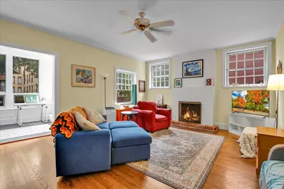 907 W Ainslie Street #1, Chicago, IL 60640 - Photo 3