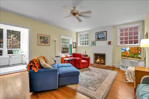 907 W Ainslie St, Chicago, IL 60640 - Photo 3